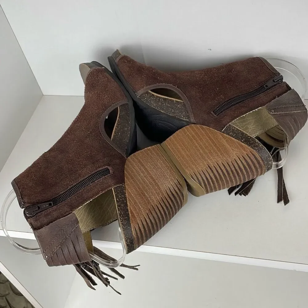 OTBT Free Spirit Chocolate Brown Suede Fringe Trim Slingback Sandals 9